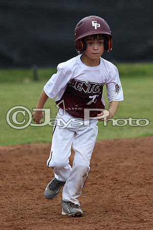 Benton (Cobb) vs. Benton 5-6 year old All-Stars 6-14-2015 (©Justin Manning) JWM_0107