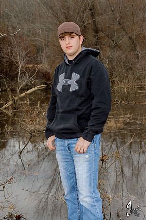 Austin Hicks senior pictures 12-29-13 (�Justin Manning) (�Justin Manning) (�Justin Manning) JWM_0054