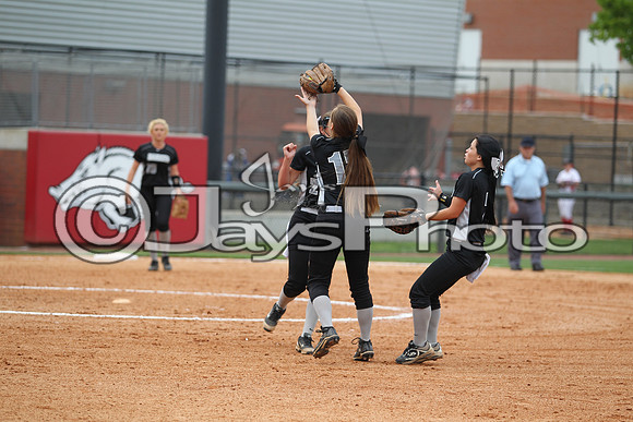 4A State Softball Finals Bauxite vs. Mena 5-22-2015 (©Justin Manning) JWM_0580