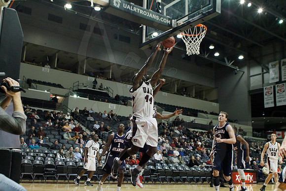 FAU @ UALR 1-24-13 (Justin Manning)0128