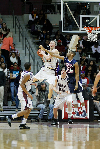 FAU @ UALR 1-24-13 (Justin Manning)0363