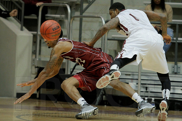 UALR vs. Troy Men's Basketball 1-11-14 (©Justin Manning) JWM_0401