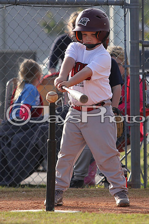 Bomb Squad vs Tigers 6-7 year old (Pitching Machine) 4-27-2015 (©Justin Manning) JWM_0127