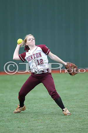 Cabot @ Benton Softball 3-10-2015 (©Justin Manning) JWM_0273