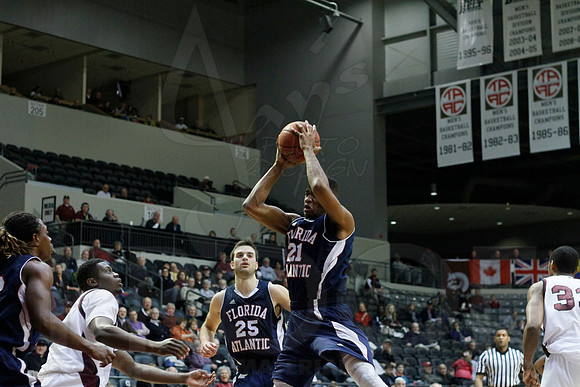 FAU @ UALR 1-24-13 (Justin Manning)0079