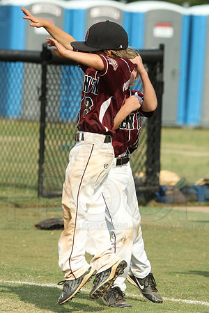 Benton-Midkiff vs. Bryant-Griffin 8 year old (Cal Ripken) 7-20-2014 (©Justin Manning) JWM_412