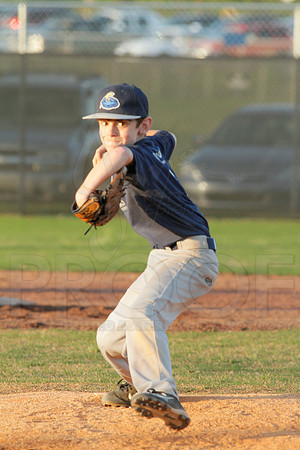 Thunder vs. A's 9-10 year old baseball 4-22-2014 (© Justin Manning) JWM_0100