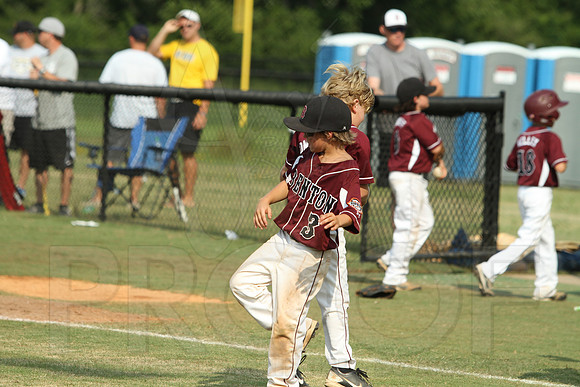 Benton-Midkiff vs. Bryant-Griffin 8 year old (Cal Ripken) 7-20-2014 (©Justin Manning) JWM_409