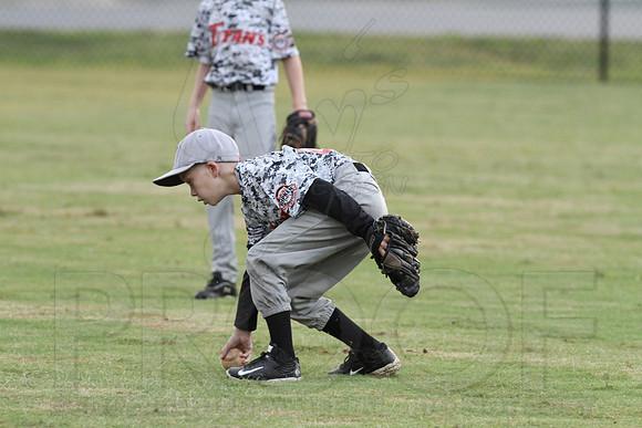 Benton vs. Madison County 8 year olds (Pastiche magazine) 7-18-2014 (©Justin Manning) JWM_014