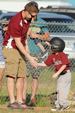 Panthers @ Mets 5-6 year old baseball 4-22-2014 (© Justin Manning) JWM_0078