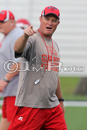 Glen Rose towel game (preseason football red-white game) 5-28-2015 (©Justin Manning) JWM_0092