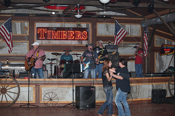 Midnight Hurricanes (Timbers) 9-6-2014 (©Justin Manning) JWM_094