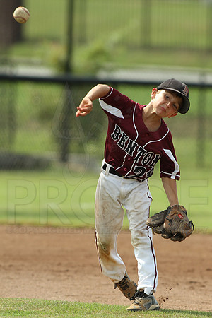 Benton-Midkiff vs. Bryant-Griffin 8 year old (Cal Ripken) 7-20-2014 (©Justin Manning) JWM_071