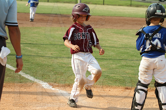 Benton-Midkiff vs. Bryant-Griffin 8 year old (Cal Ripken) 7-20-2014 (©Justin Manning) JWM_368
