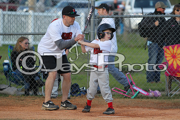 Bomb Squad vs Tigers 6-7 year old (Pitching Machine) 4-27-2015 (©Justin Manning) JWM_0055