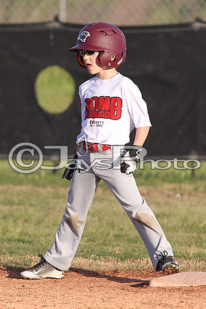 Bomb Squad vs Tigers 6-7 year old (Pitching Machine) 4-27-2015 (©Justin Manning) JWM_0199