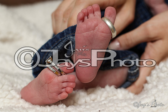 Jonathan Keston Ray newborn pictures 3-30-2015 (©Justin Manning) JWM_0051