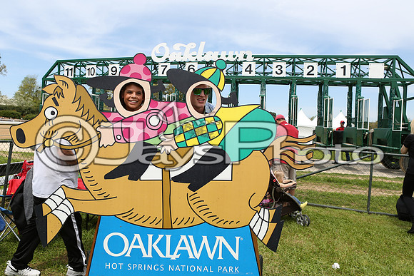 Arkansas Derby Day 4-11-2015 (©Justin Manning) JWM_0387