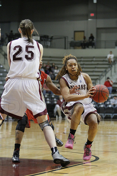 ASU @ UALR 3-2-130019 (©Justin Manning)