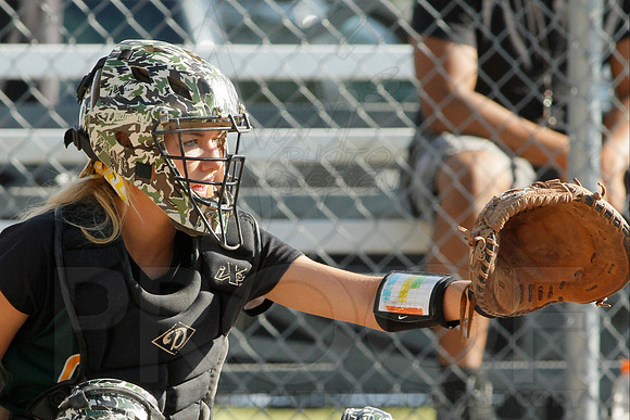 Ouachita @ Malvern Softball 5-6-2014 (© Justin Manning) JWM_0200