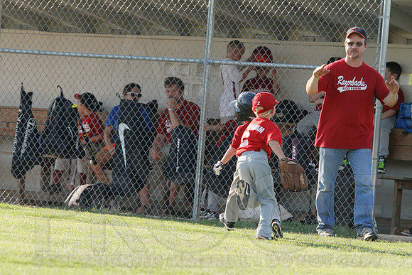 Phillies vs. Razorbacks 5-6 year old baseball 6-3-2014 (© Justin Manning) JWM_0079