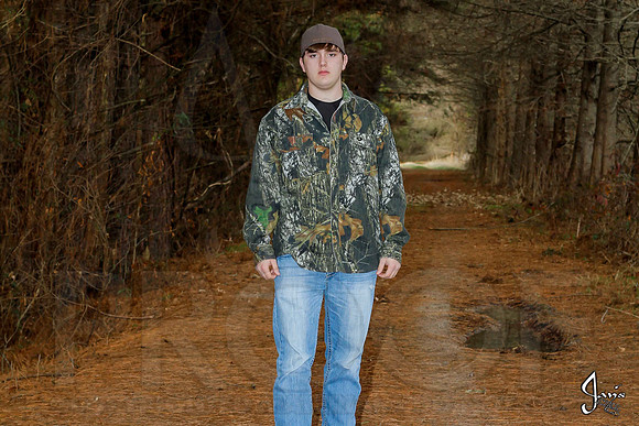 Austin Hicks senior pictures 12-29-13 (�Justin Manning) (�Justin Manning) (�Justin Manning) JWM_0087