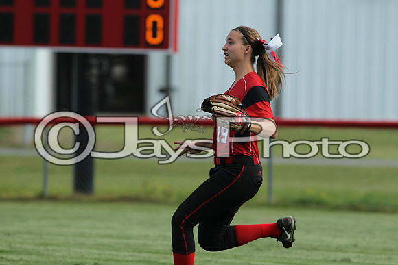 Bauxite @ Harmony Grove softball 4-21-2015 (©Justin Manning) JWM_0067