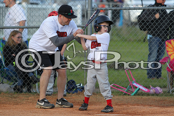 Bomb Squad vs Tigers 6-7 year old (Pitching Machine) 4-27-2015 (©Justin Manning) JWM_0060