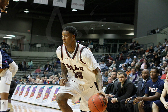 FAU @ UALR 1-24-13 (Justin Manning)0135