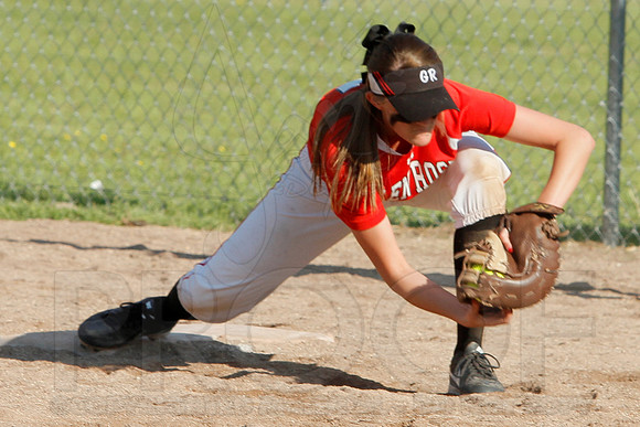 Mayflower @ Glen Rose softball (Senior Night) 4-22-2014 (© Justin Manning) JWM_0038