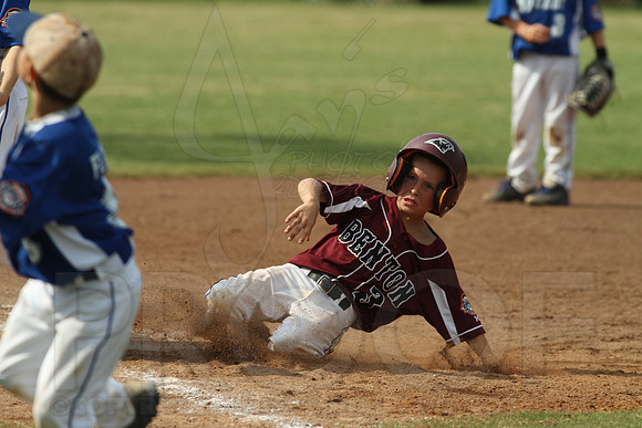Benton-Midkiff vs. Bryant-Griffin 8 year old (Cal Ripken) 7-20-2014 (©Justin Manning) JWM_255