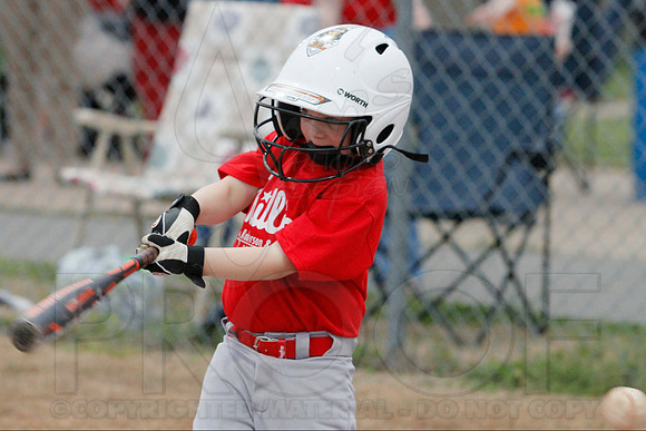 Phillies vs. Razorbacks 5-6 year old baseball 4-3-2014 (© Justin Manning) JWM_0282