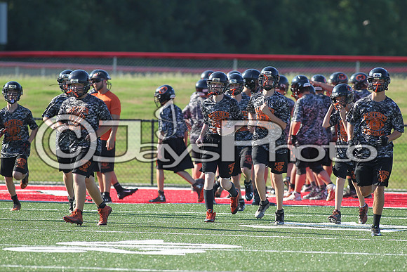 Harmony Grove Football Team Camp 7-27-2015 (©Justin Manning) JWM_0001