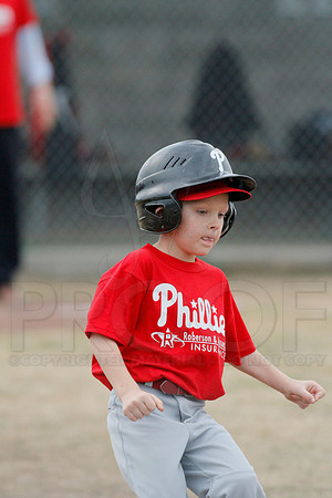 Phillies vs. Razorbacks 5-6 year old baseball 4-3-2014 (© Justin Manning) JWM_0271