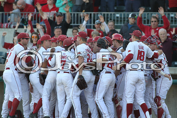 ULM @ Arkansas baseball_0041