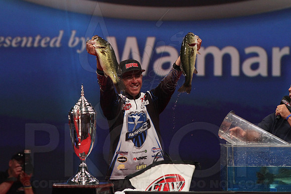 FLW Forrest Wood Cup Day final day 8-18-13 (© Justin Manning) JWM0358
