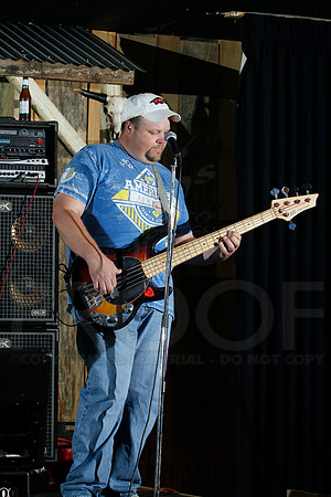 Midnight Hurricanes live at Boogies Bar and Grill 6-14-2014 (© Justin Manning) JWM_0152