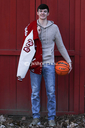 Brayden Lyons senior pictures 12-23-19_0010