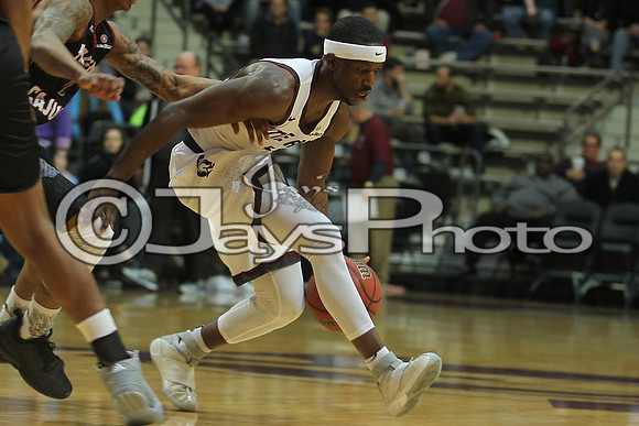 Louisiana Lafayette @ Arkansas-Little Rock Men's Basketball 1-7-2016 (©Justin Manning) JWM_0096