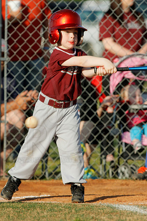 Panthers @ Mets 5-6 year old baseball 4-22-2014 (© Justin Manning) JWM_0101