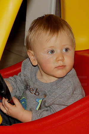 Kaleb's 1st birthday party 10-21-12 (Justin Manning)0088