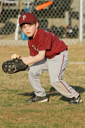 Panthers @ Mets 5-6 year old baseball 4-22-2014 (© Justin Manning) JWM_0160