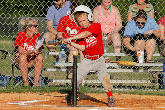 Phillies vs. Razorbacks 5-6 year old baseball 6-3-2014 (© Justin Manning) JWM_0099