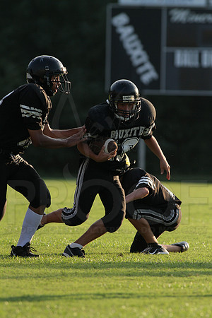 Bauxite Black-Gray games 4th, 5th, 6th, Junior high, Senior high scrimmage 8-22-13 (© Justin Manning) JWM0136