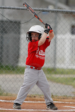 Phillies vs. Razorbacks 5-6 year old baseball 4-3-2014 (© Justin Manning) JWM_0078