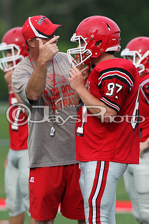 Glen Rose towel game (preseason football red-white game) 5-28-2015 (©Justin Manning) JWM_0114