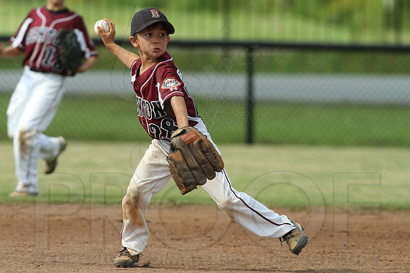 Benton-Midkiff vs. Bryant-Griffin 8 year old (Cal Ripken) 7-20-2014 (©Justin Manning) JWM_232
