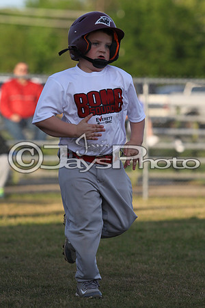 Bomb Squad vs Tigers 6-7 year old (Pitching Machine) 4-27-2015 (©Justin Manning) JWM_0216