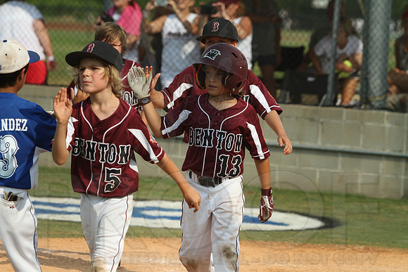 Benton-Midkiff vs. Bryant-Griffin 8 year old (Cal Ripken) 7-20-2014 (©Justin Manning) JWM_394