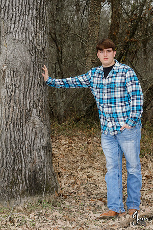 Austin Hicks senior pictures 12-29-13 (�Justin Manning) (�Justin Manning) (�Justin Manning) JWM_0042